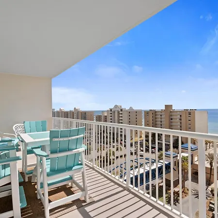 Villa Crystal Tower Unit 908